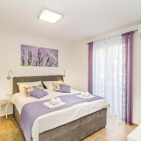 Vera Luxury 포레치 외부 사진